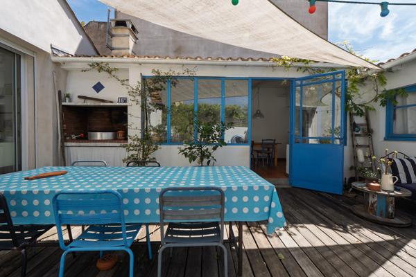 Maison atypique familiale 3 chambres à Sète avec buanderie et débarras