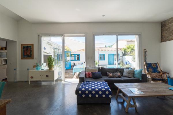 Maison atypique familiale 3 chambres à Sète avec buanderie et débarras