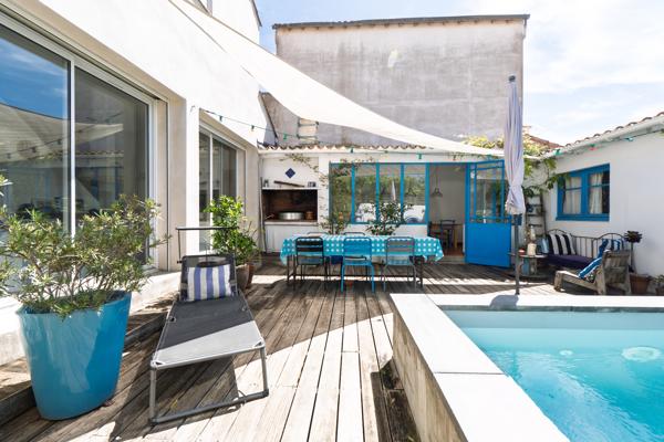 Maison atypique familiale 3 chambres à Sète avec buanderie et débarras