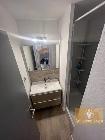 Location                                                      Appartement
                        
                     2 pièces                      36 m2                     à Sète