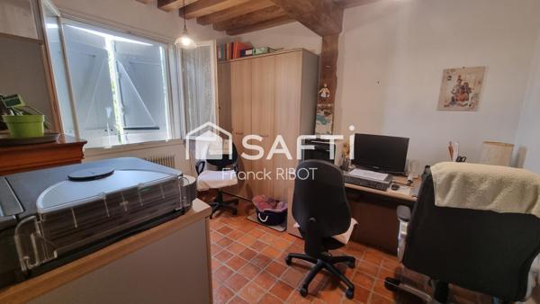 Maison de 175m2 sur 8000m2 de terrain