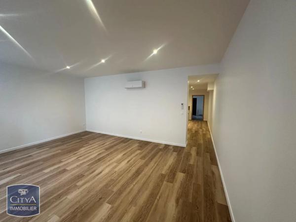 Appartement à louer 3 pièces 95.82m²