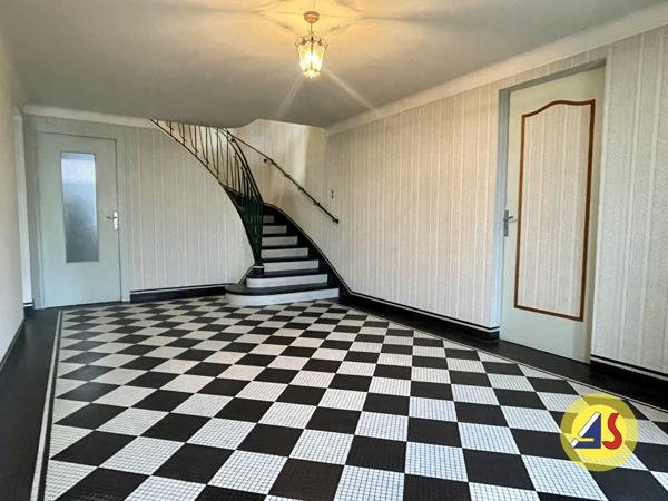 MAISON BOUGUENAIS BOURG