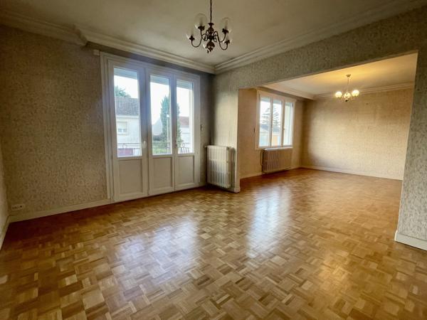 MAISON BOUGUENAIS BOURG