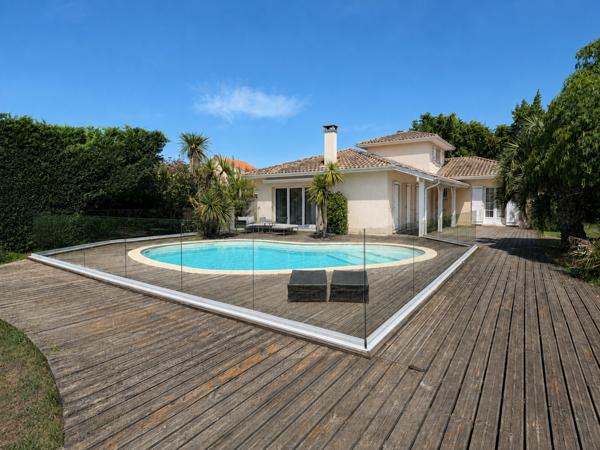 Maison 5 pièce(s) 4 chambre(s) 140 m²