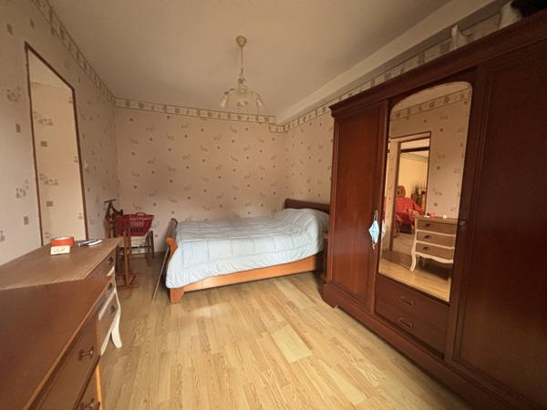 CHATILLON SUR SEINE :Maison de 110 m² proche du centre ville avec dépendance sur un terrain clôt de 600m² Châtillon-sur-Seine (21400)