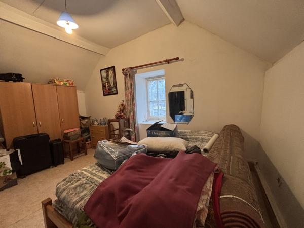 CHATILLON SUR SEINE :Maison de 110 m² proche du centre ville avec dépendance sur un terrain clôt de 600m² Châtillon-sur-Seine (21400)