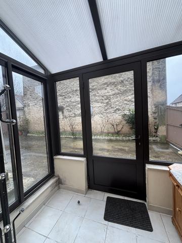 CHATILLON SUR SEINE :Maison de 110 m² proche du centre ville avec dépendance sur un terrain clôt de 600m² Châtillon-sur-Seine (21400)