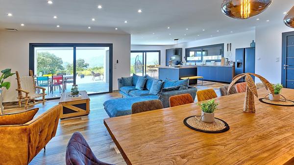 Maison à BASTELICACCIA, 20129 - 5 pièces 172m²