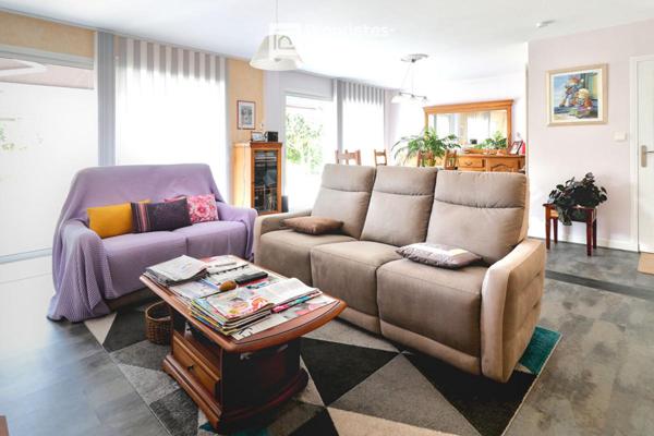 Maison Saint Andre De La Marche 6 pièce(s)