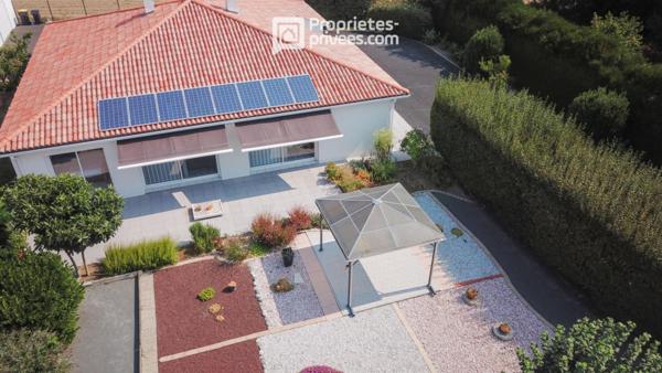 Maison Saint Andre De La Marche 6 pièce(s)