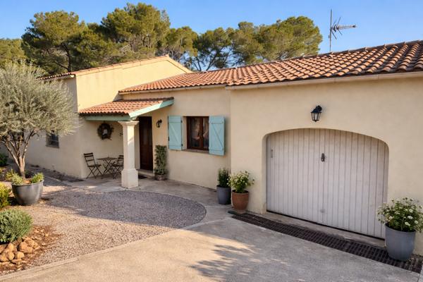 Figanières (83830) À louer Villa individuelle T5 avec piscine à Figanières (Libre à partir du 1er Juillet)