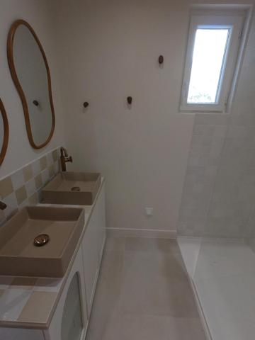 Au cœur du village, Villa rénovée Piscine & jardin