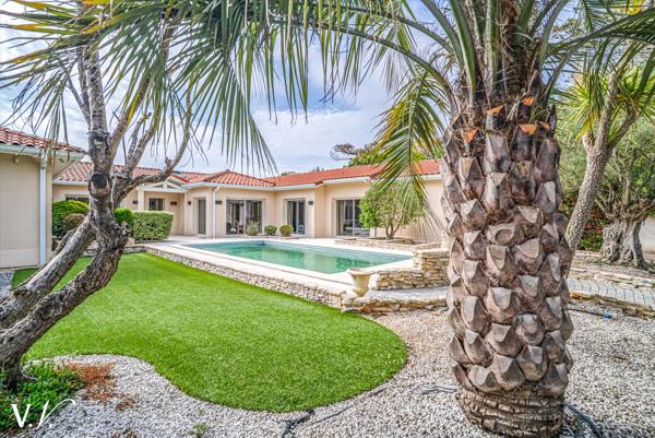 BISCARROSSE PLAGE - VILLA DE PLAIN PIED AVEC PISCINE