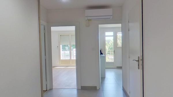 Appartement
         4 pièces
        - 95 m² Exclusivité 329 000 € *