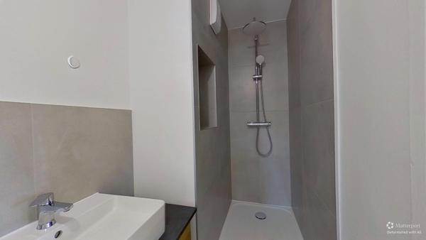 Appartement
         4 pièces
        - 95 m² Exclusivité 329 000 € *