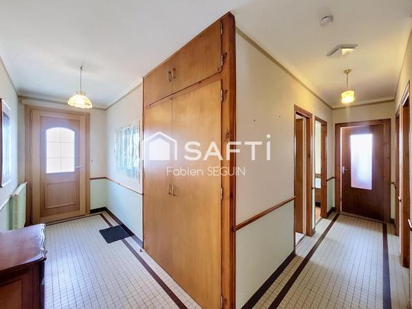 Maison sur sous-sol total sur une parcelle de 1070 m2, 4 chambres