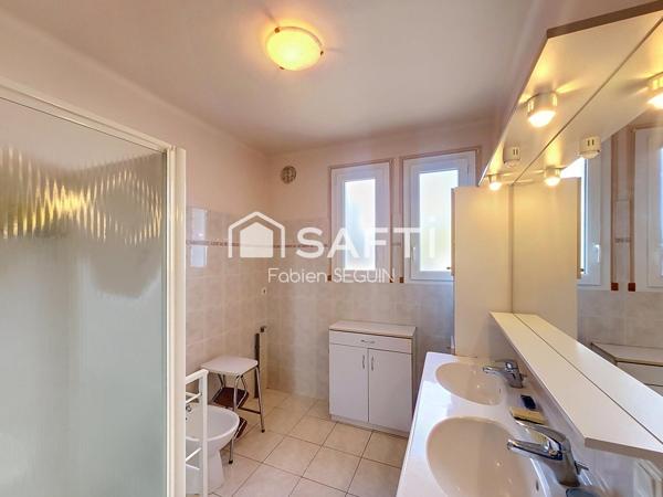 Maison sur sous-sol total sur une parcelle de 1070 m2, 4 chambres