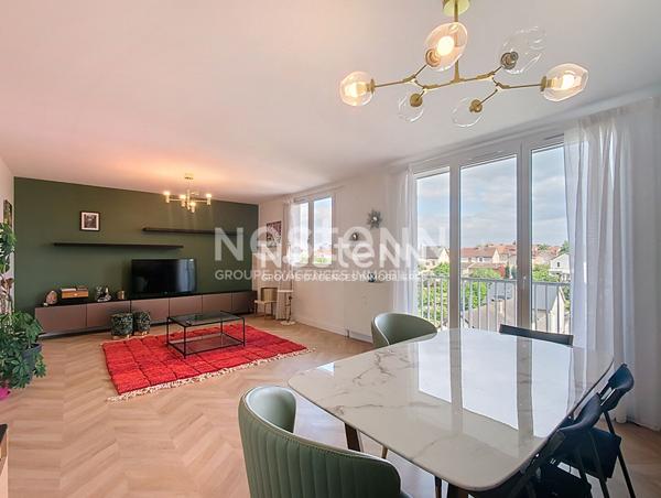 Appartement Dreux lumineux 4 pièces rénové 75 m² à proximité immédiate de la gare avec 3 balcons, parking et cave