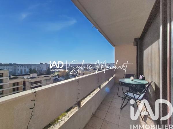 Appartement à vendre 4 pièces 76 m² Élancourt