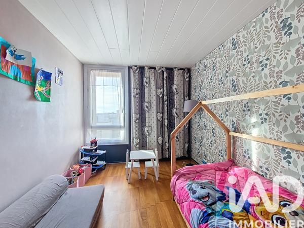 Appartement à vendre 4 pièces 76 m² Élancourt