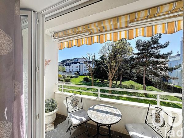 Location appartement 4 pièces 80 m² Livry-Gargan