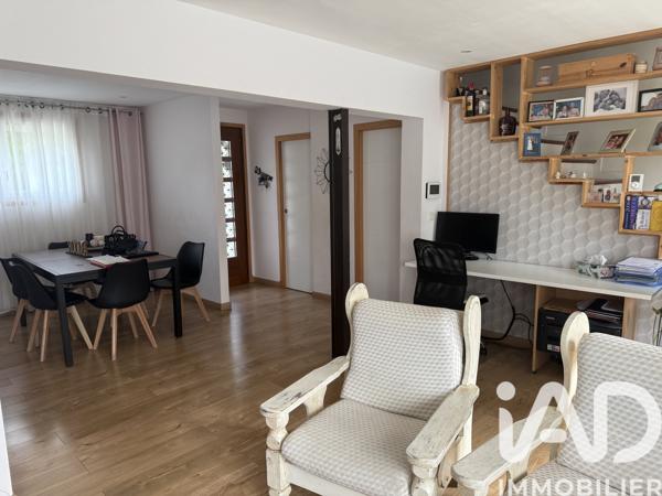 Maison à vendre 5 pièces 95 m² Vert-Saint-Denis