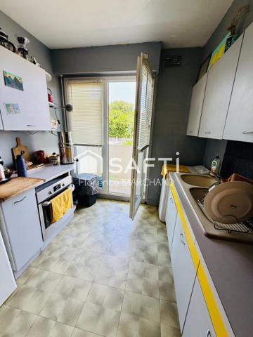 APPARTEMENT T2 AVEC BALCONS CAVE ET STATIONNEMENT PRIVATIF
