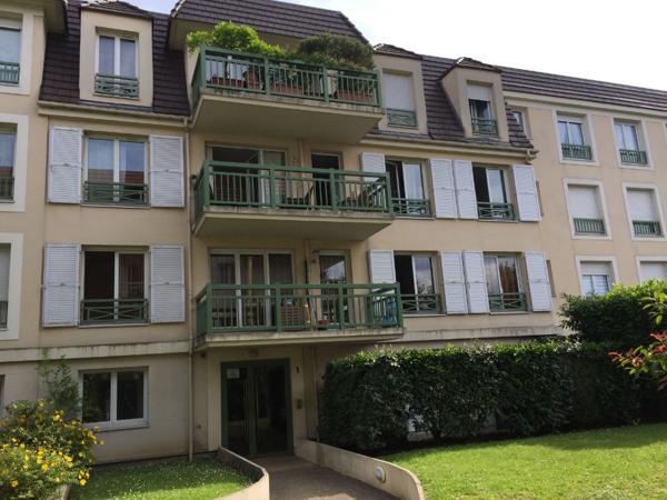 3 pièces MEUBLE de 65,23 m² avec balcon et 2 parkings -Champigny