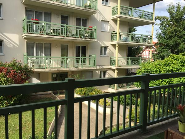 3 pièces MEUBLE de 65,23 m² avec balcon et 2 parkings -Champigny