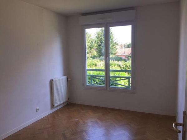 3 pièces MEUBLE de 65,23 m² avec balcon et 2 parkings -Champigny