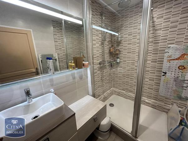 Appartement à vendre 4 pièces 83m² Élancourt (78990)