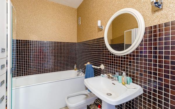 Appartement à vendre    4 pièces • 76,50 m2 Lyon 6