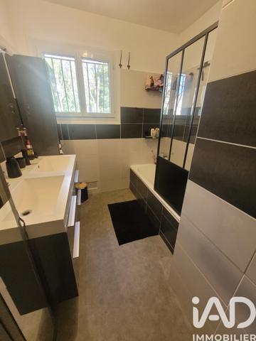 Maison à vendre 6 pièces 183 m² Nîmes
