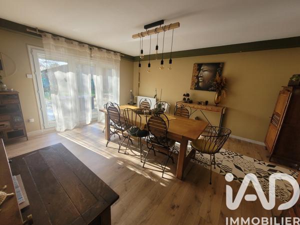 Maison à vendre 6 pièces 183 m² Nîmes
