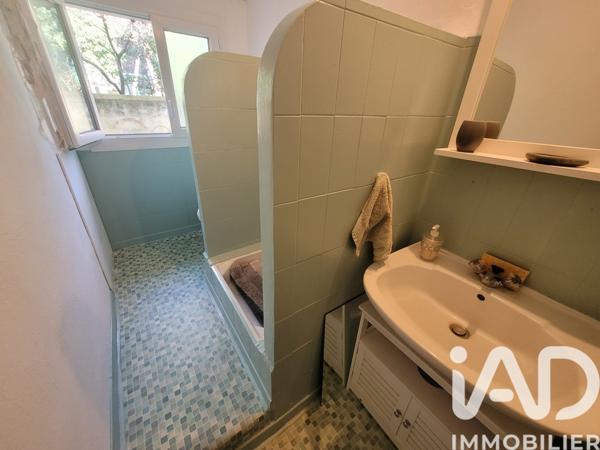 Maison à vendre 6 pièces 183 m² Nîmes