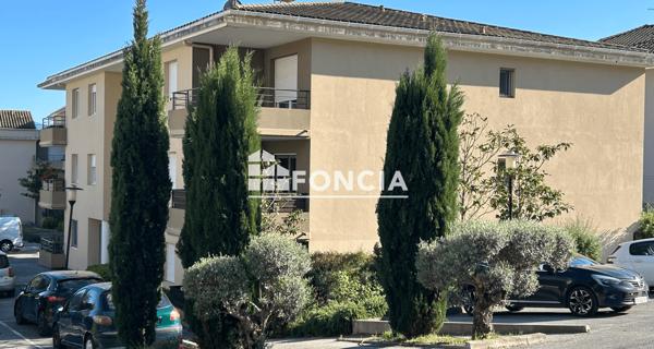 À vendre Appartement 3 pièces 55 m² - Le Luc 83340