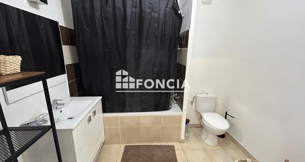 À vendre Appartement 3 pièces 55 m² - Le Luc 83340
