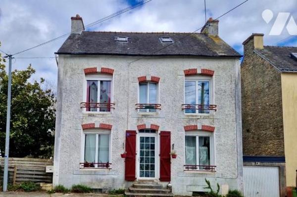 Maison de ville avec jardin attenant et garage