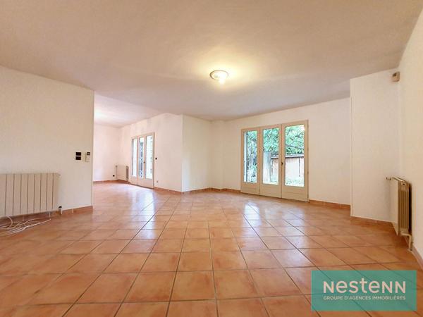 Exclusivite Nestenn Immobilier. Charmante maison d architecte au coeur de Castanet-Tolosan.