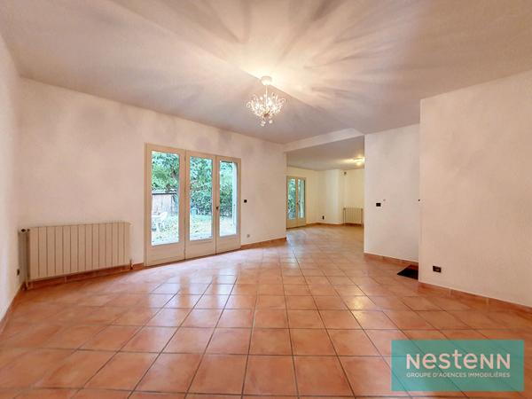 Exclusivite Nestenn Immobilier. Charmante maison d architecte au coeur de Castanet-Tolosan.