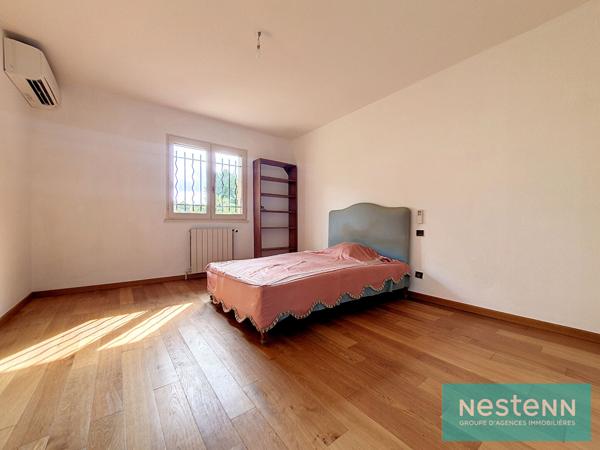 Exclusivite Nestenn Immobilier. Charmante maison d architecte au coeur de Castanet-Tolosan.