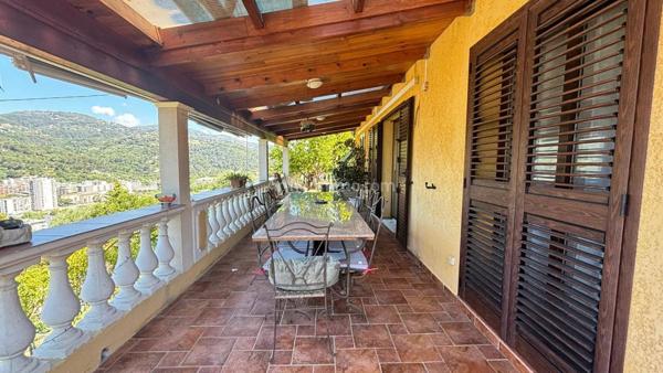 Vente Maison 5 pièces 154 m2 à La Trinité