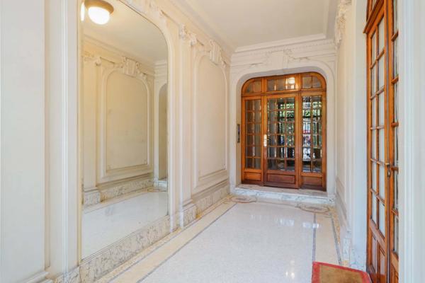 Appartement Paris 7e - CHAMP DE MARS