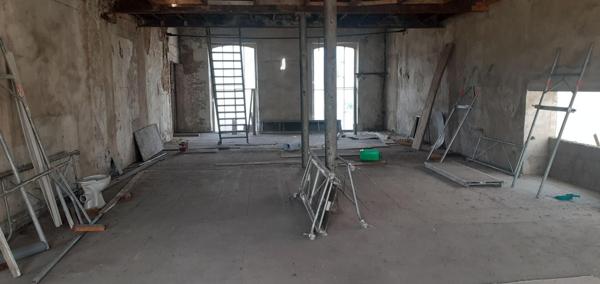 Loft Bauge En Anjou 2 pièce(s) 200 m2