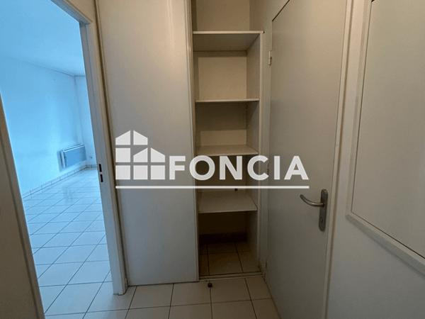 Location Appartement 2 pièces 39.8 m² - 2 RUE DU GENERAL WALKER Chartres 28000