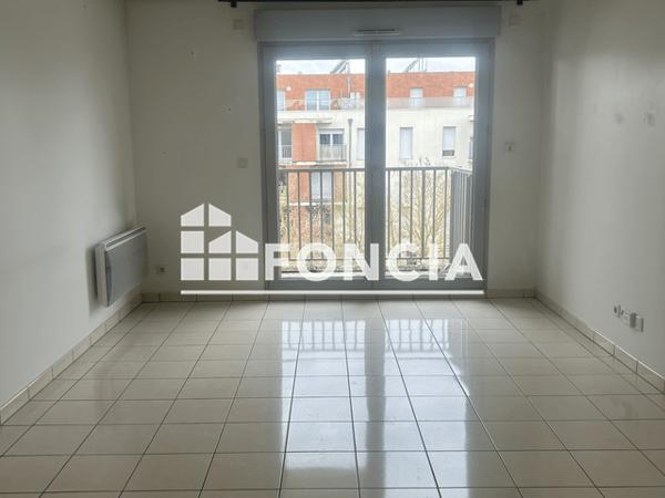 Location Appartement 2 pièces 39.8 m² - 2 RUE DU GENERAL WALKER Chartres 28000