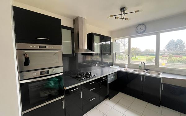 Appartement à vendre    4 pièces • 81,31 m2 Pontoise