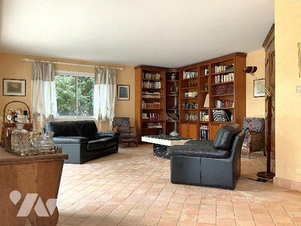 SAINT ANTOINE DU ROCHER (37360) - Maison contemporaine au bord du golf Ardrée