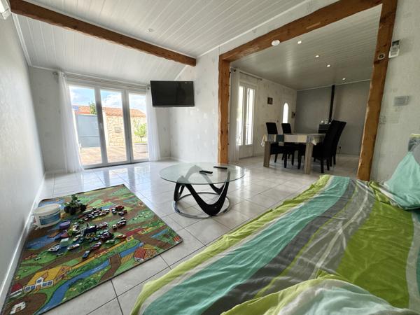 Maison de plain pied avec piscine  Saint-Sylvestre-sur-Lot (47140)